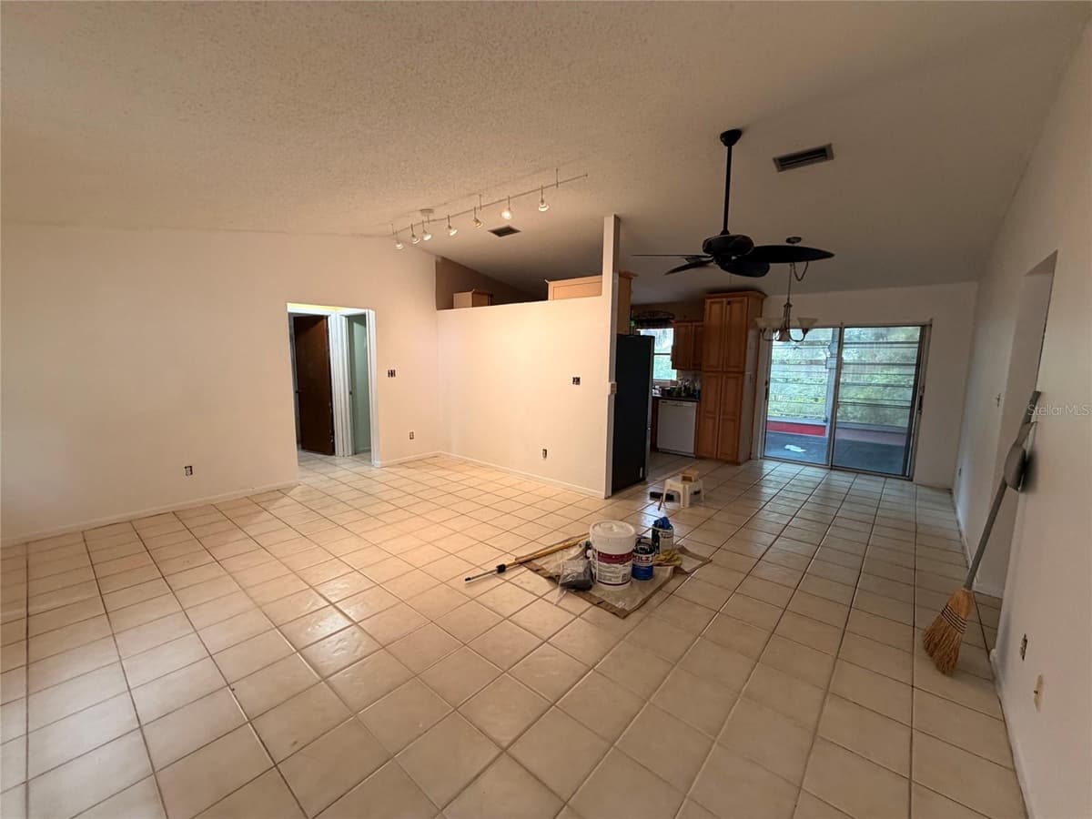 2342 PEMBROOK DRIVE — photo 4 of 23