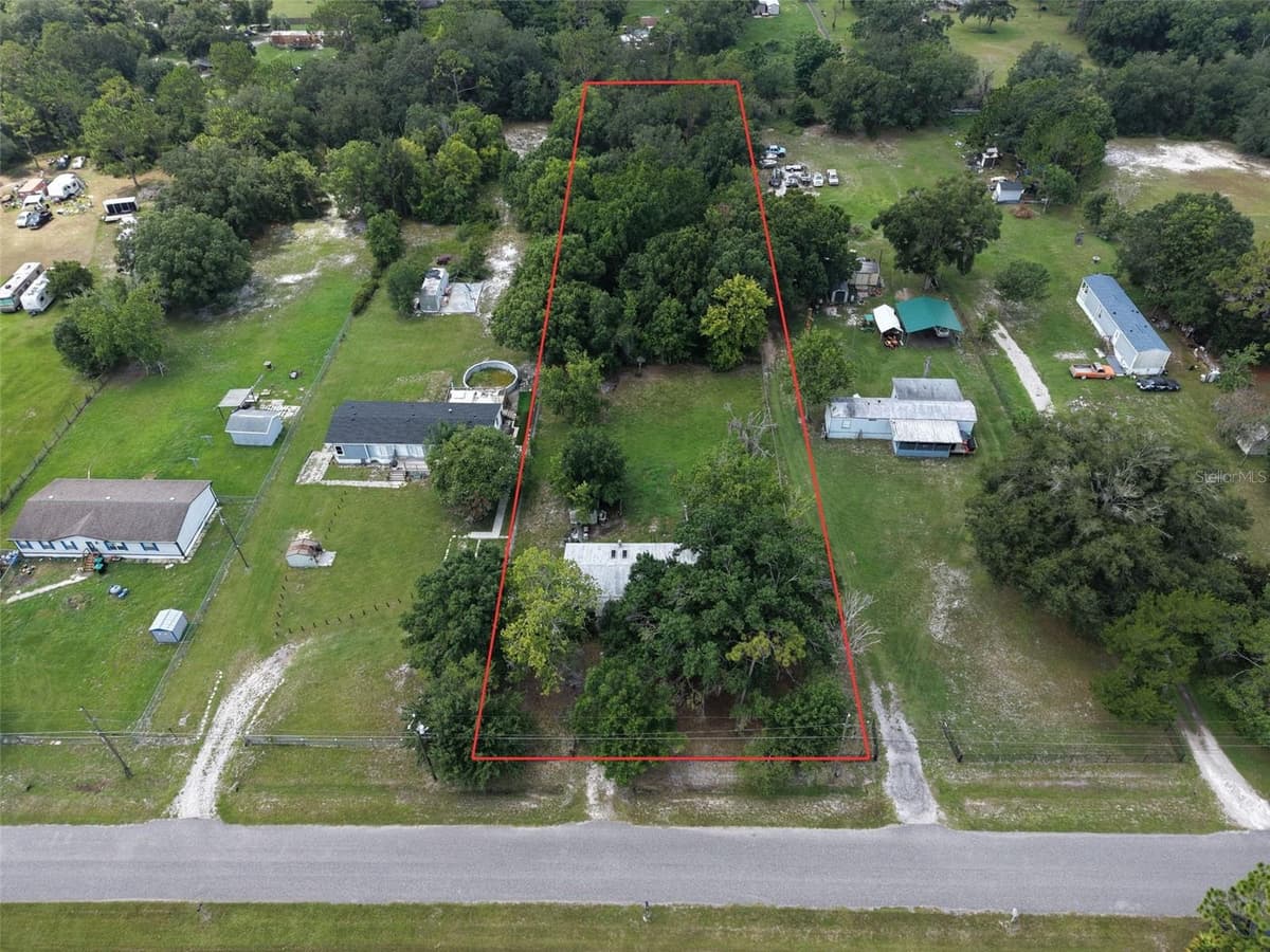 18440 AMITYVILLE DR — photo 1 of 16