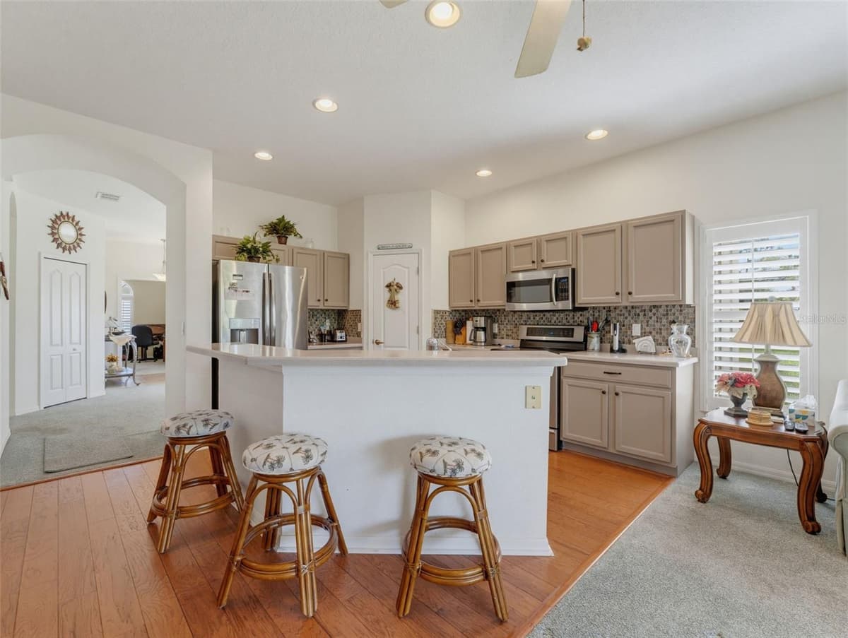 2542 SANDY HILL COURT — photo 17 of 100