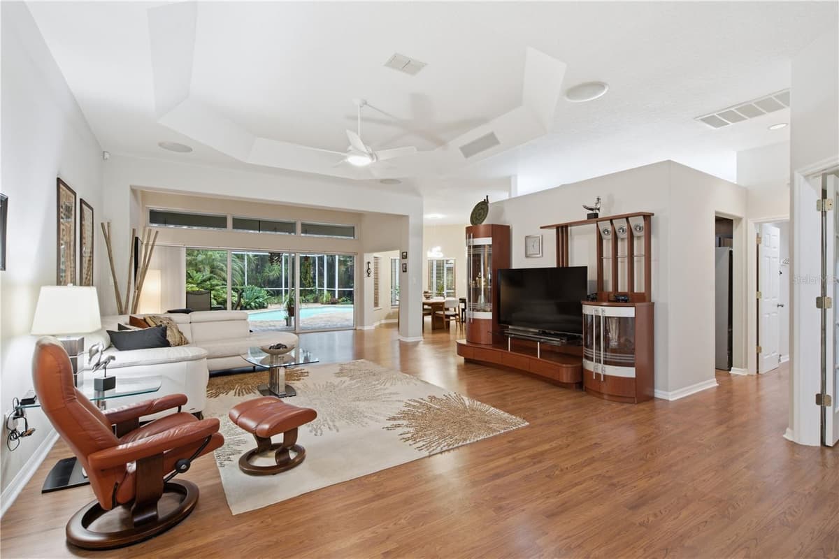 2042 ACADEMY COURT — photo 13 of 49
