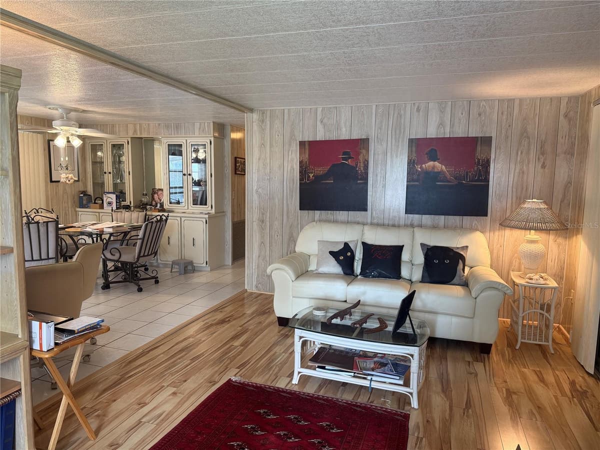 5640 FORSYTHIA ROAD — photo 3 of 23
