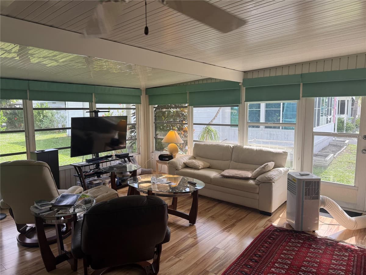 5640 FORSYTHIA ROAD — photo 5 of 23