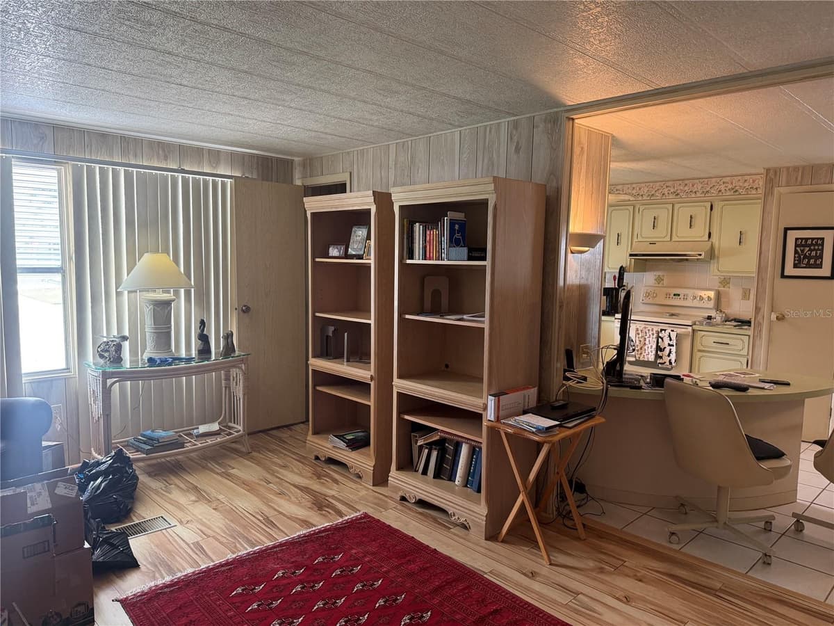 5640 FORSYTHIA ROAD — photo 4 of 23