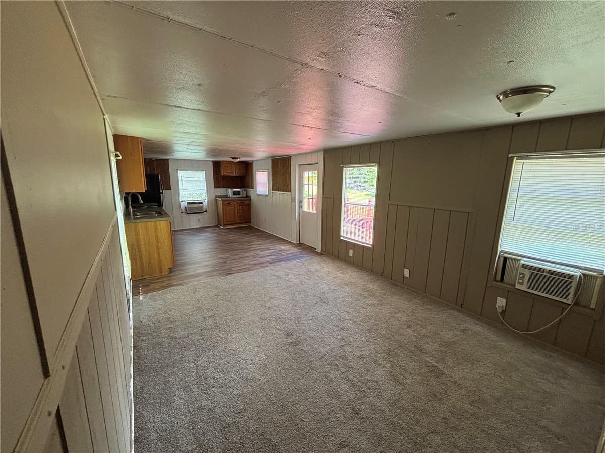 18225 22ND PLACE — photo 14 of 26