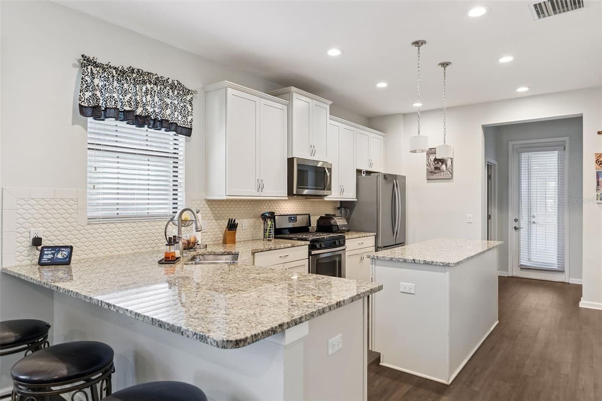 5714 COLONY GLEN ROAD — photo 8 of 68