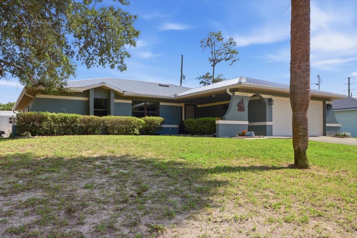 1900 ALHAMBRA DRIVE — photo 4 of 47