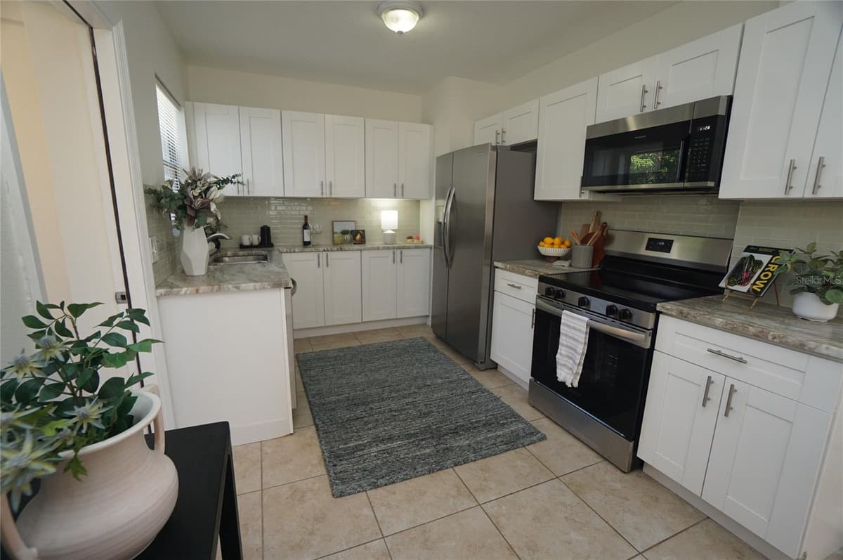 1712 GRACE STREET — photo 4 of 12