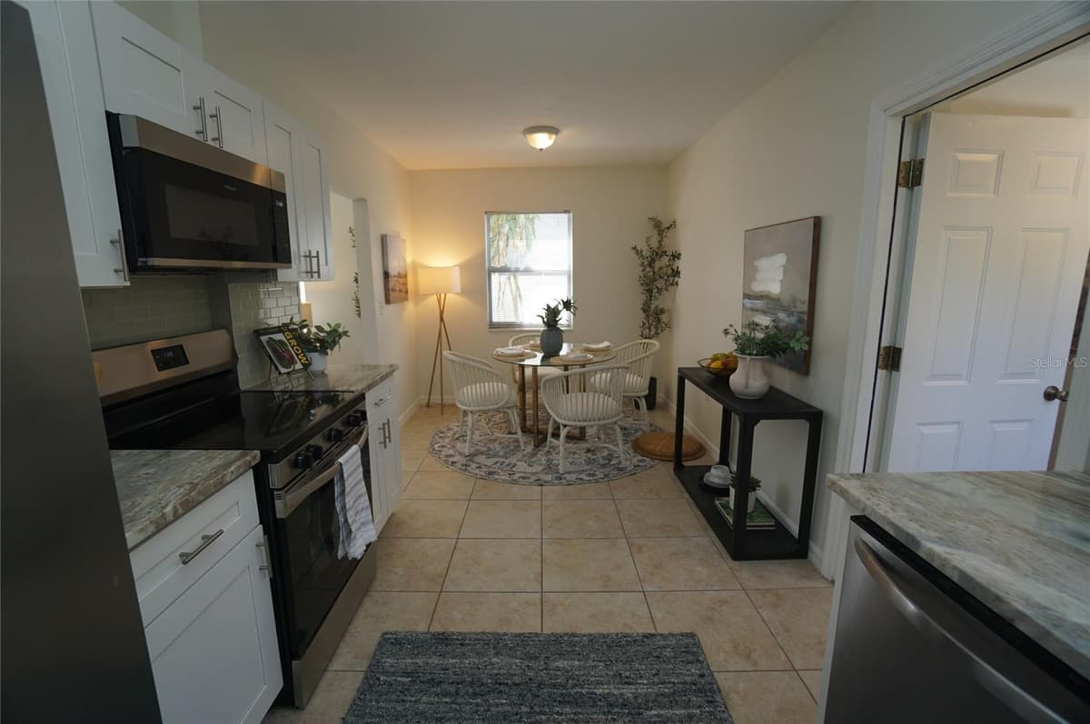 1712 GRACE STREET — photo 6 of 12