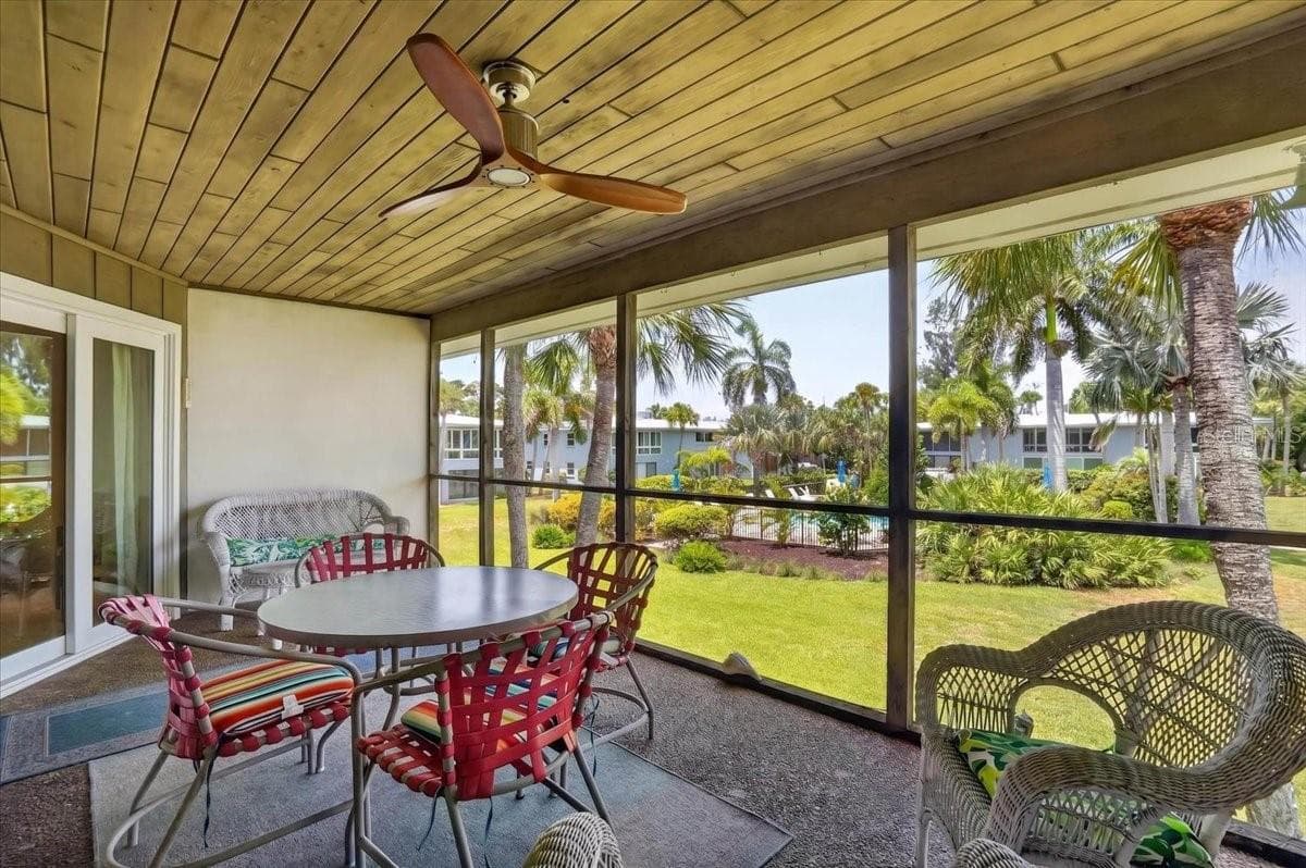 600 MANATEE AVENUE — photo 21 of 51