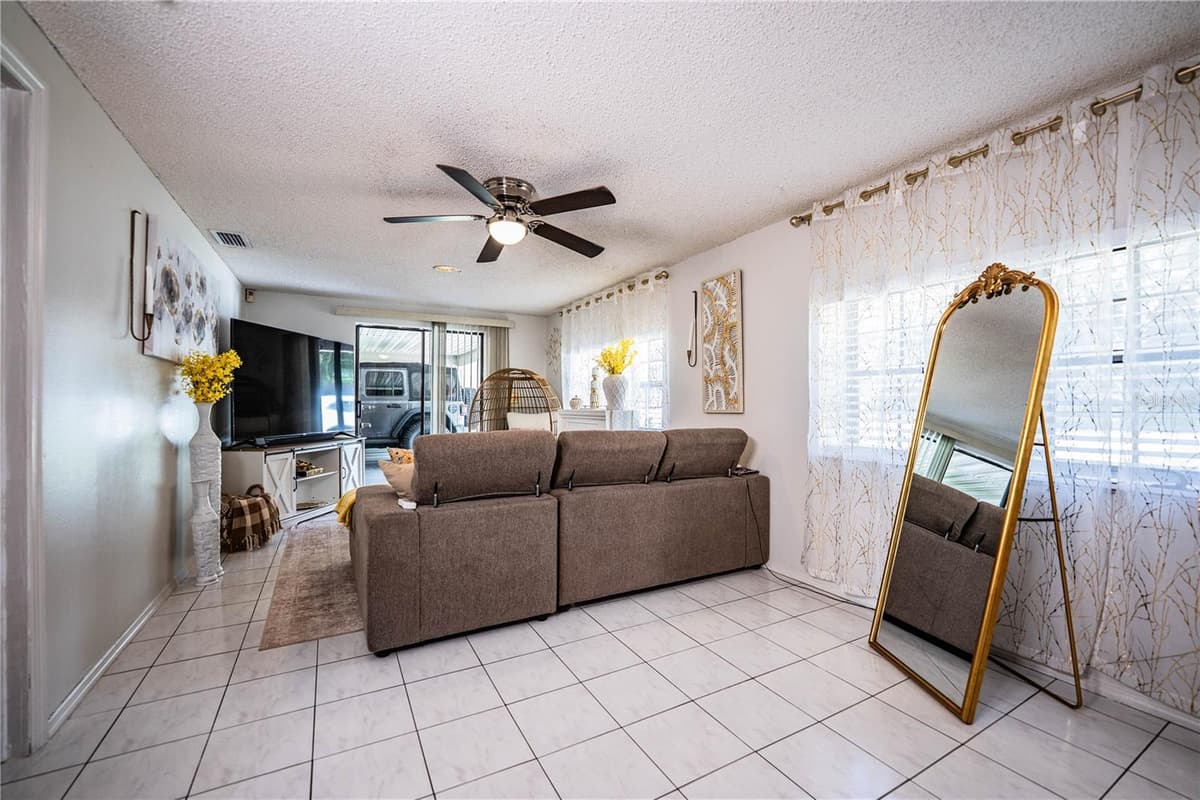 8505 CAMPBELL ROAD — photo 3 of 56