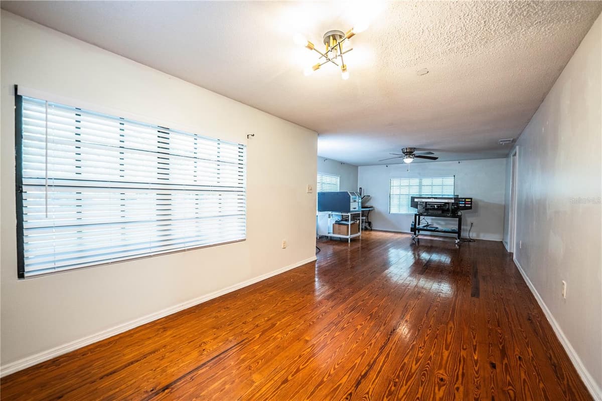 8505 CAMPBELL ROAD — photo 18 of 56