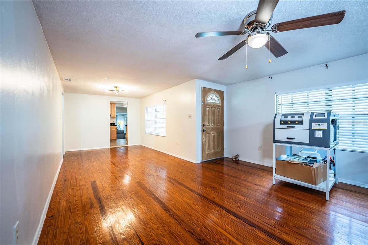 8505 CAMPBELL ROAD — photo 17 of 56