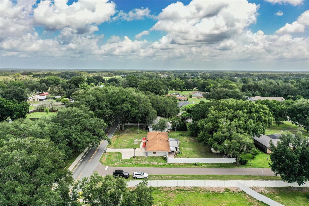 8505 CAMPBELL ROAD — photo 49 of 56