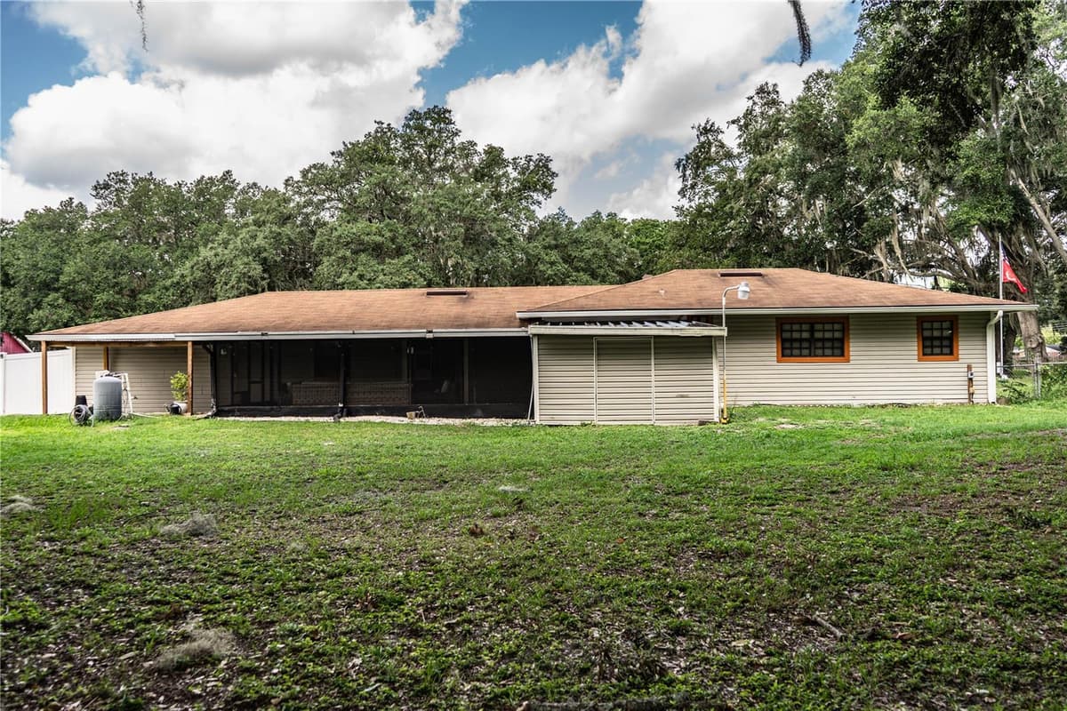 8505 CAMPBELL ROAD — photo 42 of 56