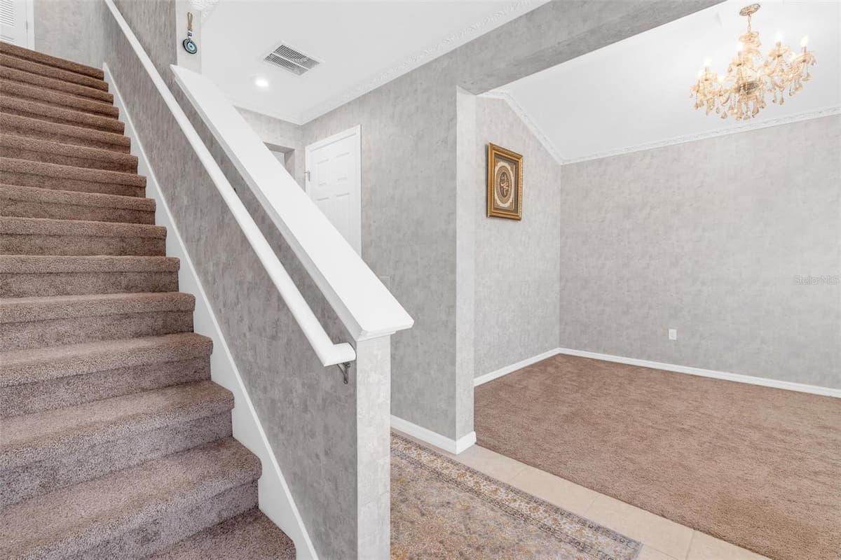 2285 CENTERRA LOOP — photo 10 of 56