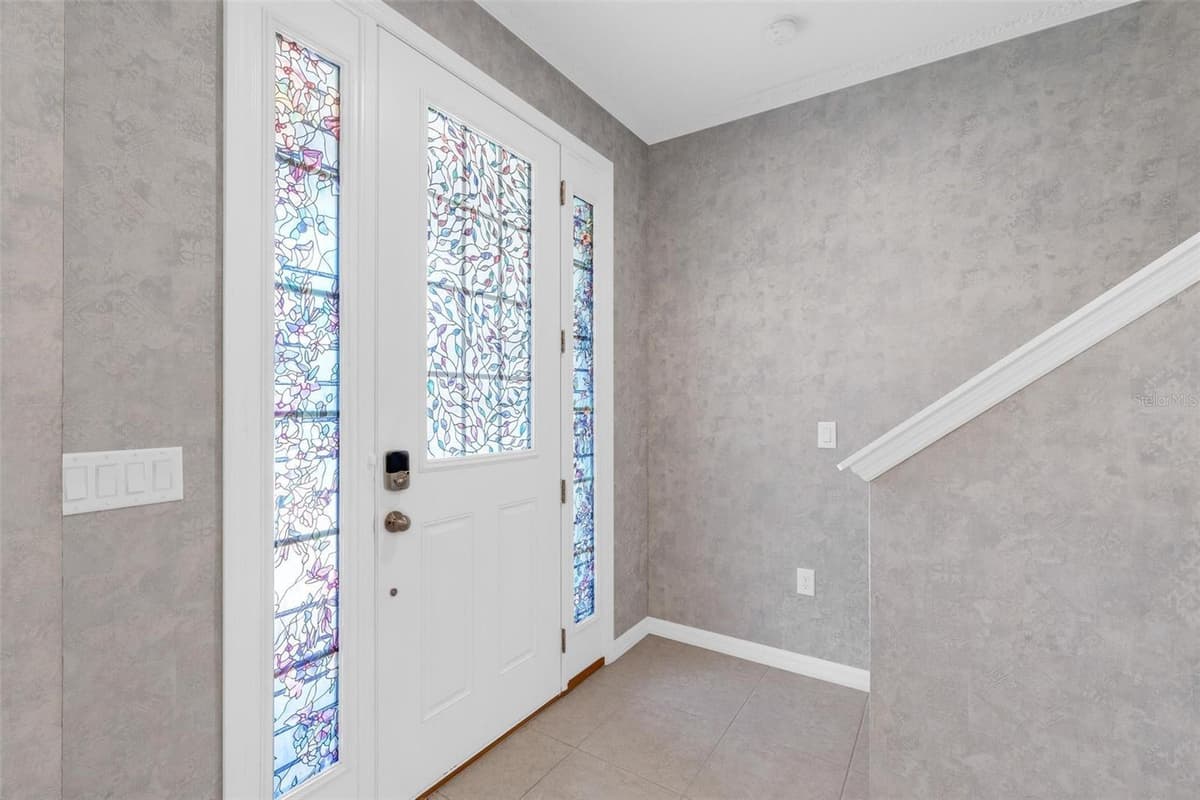 2285 CENTERRA LOOP — photo 8 of 56