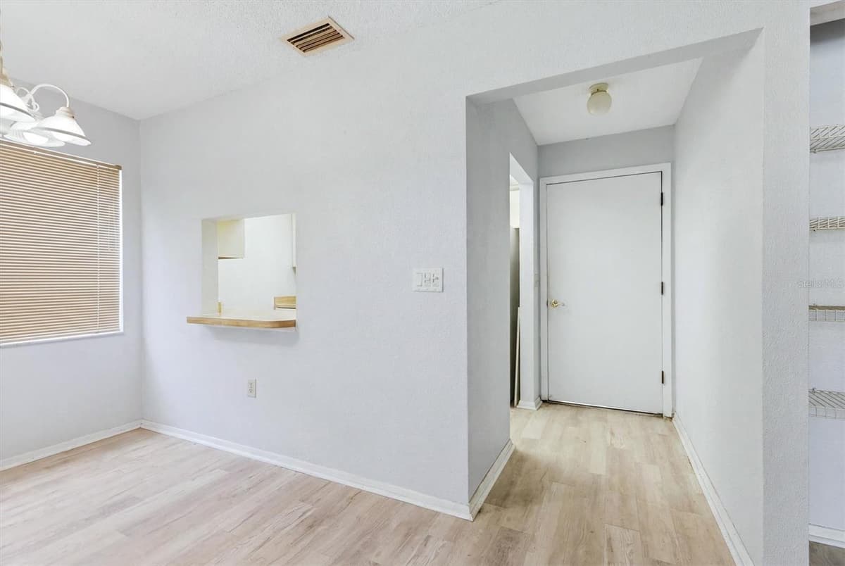 5063 VILLAGE GARDENS DRIVE — photo 5 of 40
