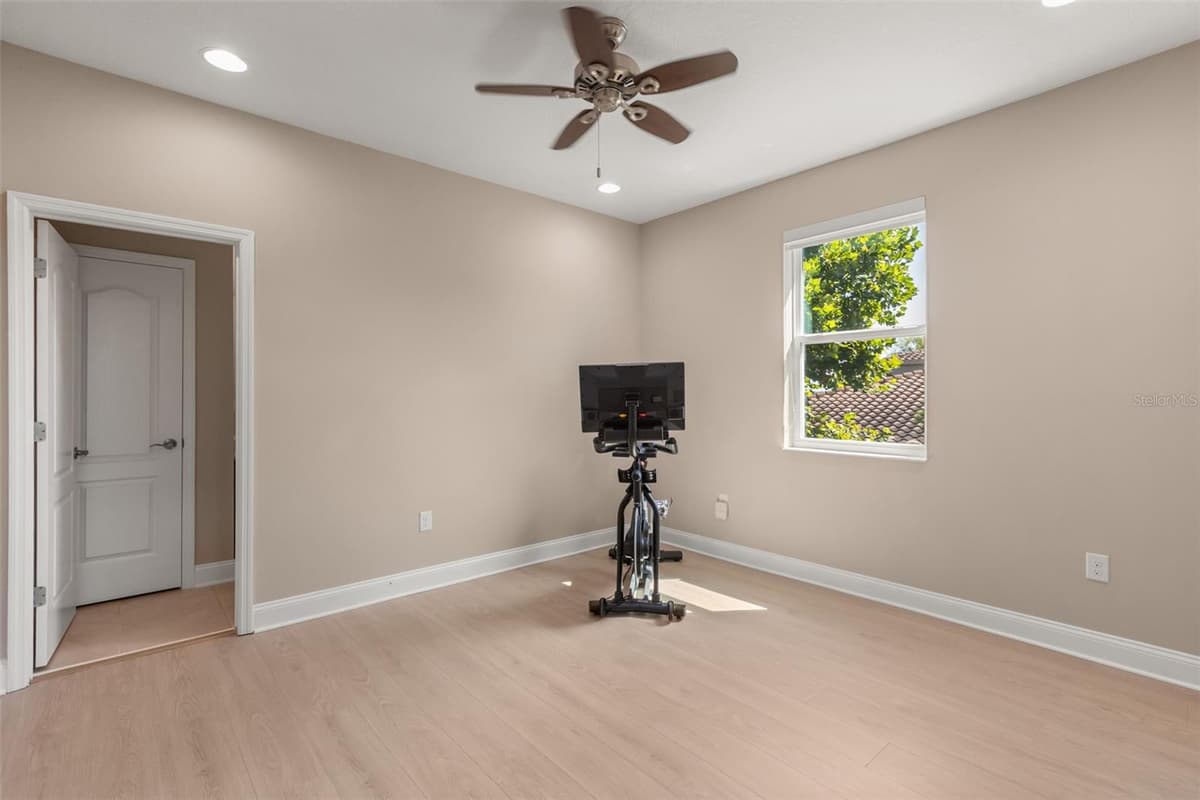 16038 JOHNS LAKE OVERLOOK DRIVE — photo 65 of 100