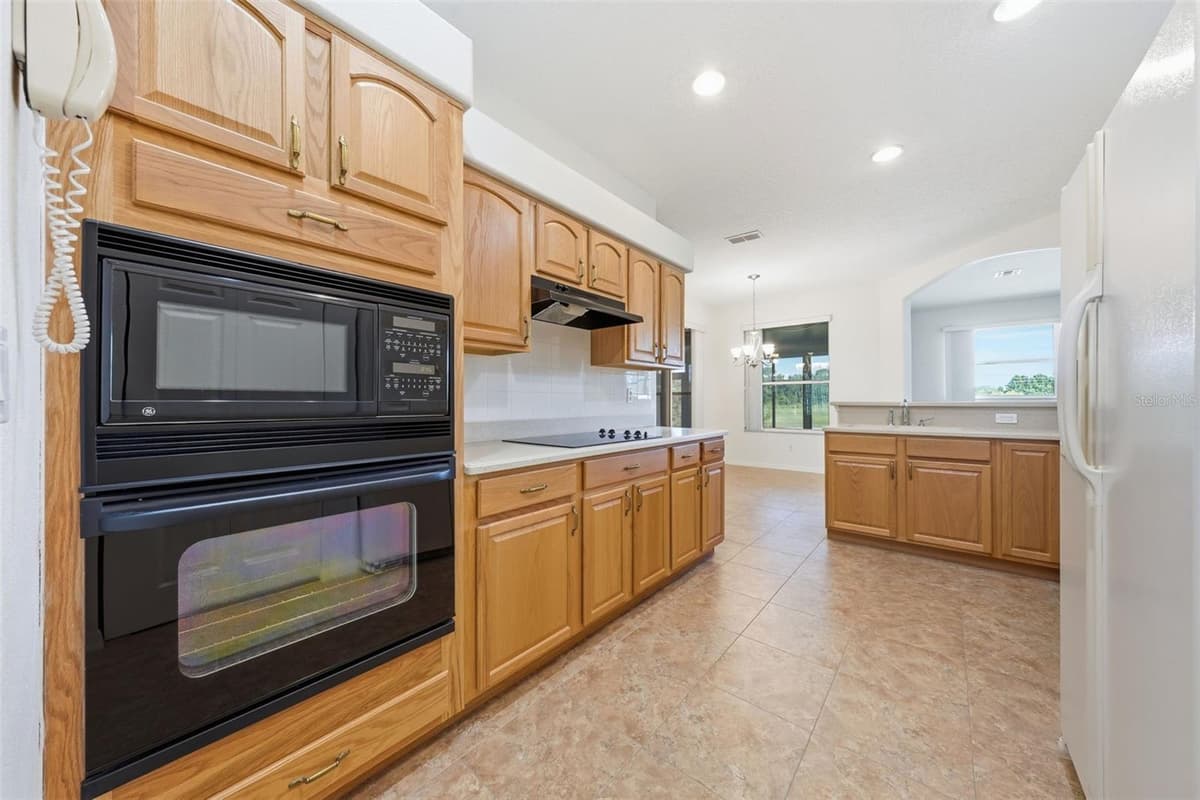 307 GRAND VISTA TRAIL — photo 9 of 44