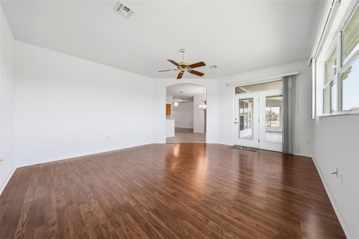 307 GRAND VISTA TRAIL — photo 15 of 44