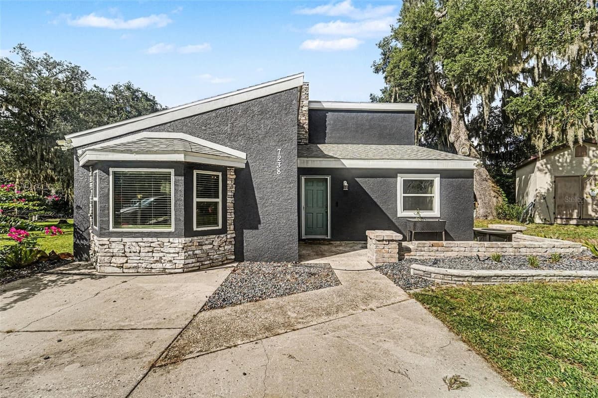 7238 HILLCREST STREET — photo 1 of 30