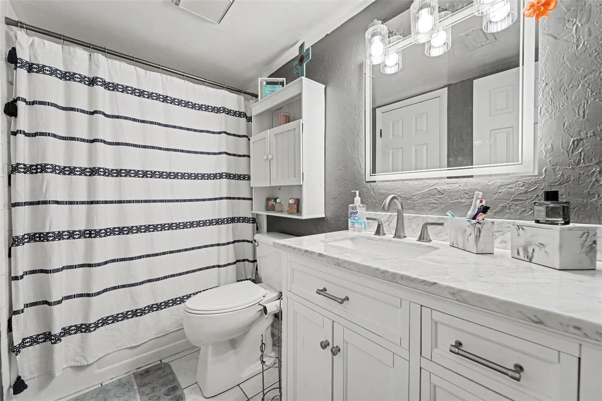 7238 HILLCREST STREET — photo 19 of 30