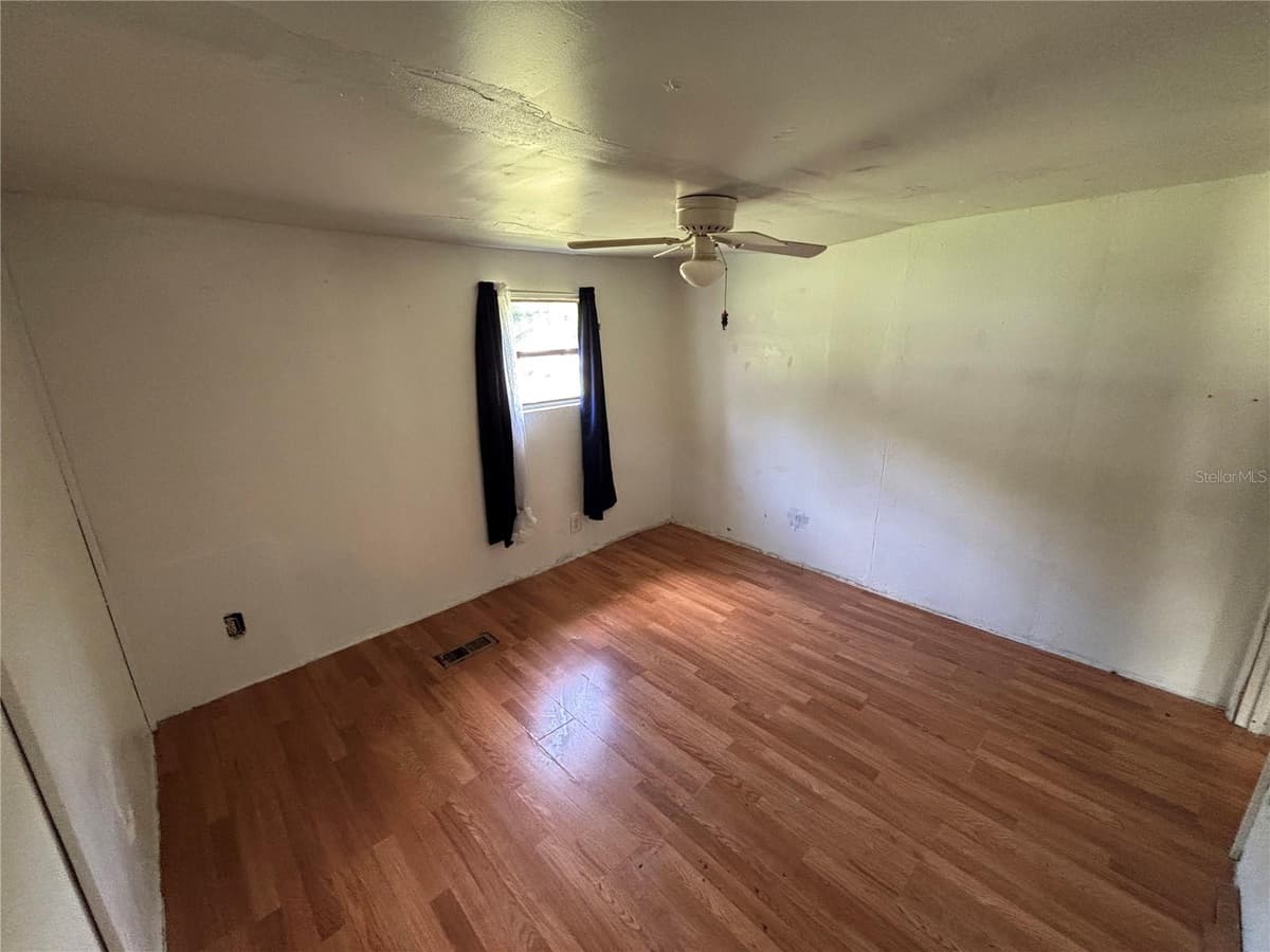 18274 22ND PLACE — photo 14 of 21
