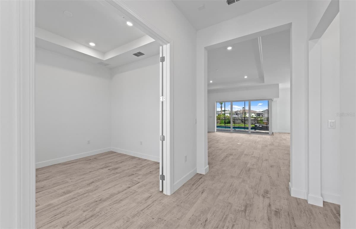 26537 SANDY HILL CIRCLE — photo 4 of 38