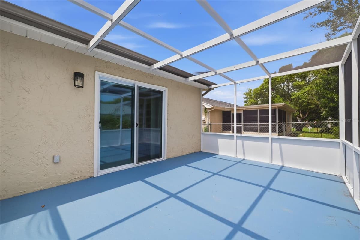 8411 LINCOLNSHIRE DRIVE — photo 23 of 48