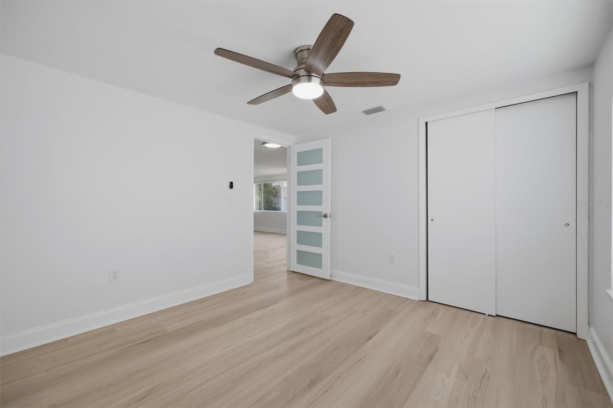 8411 LINCOLNSHIRE DRIVE — photo 21 of 48