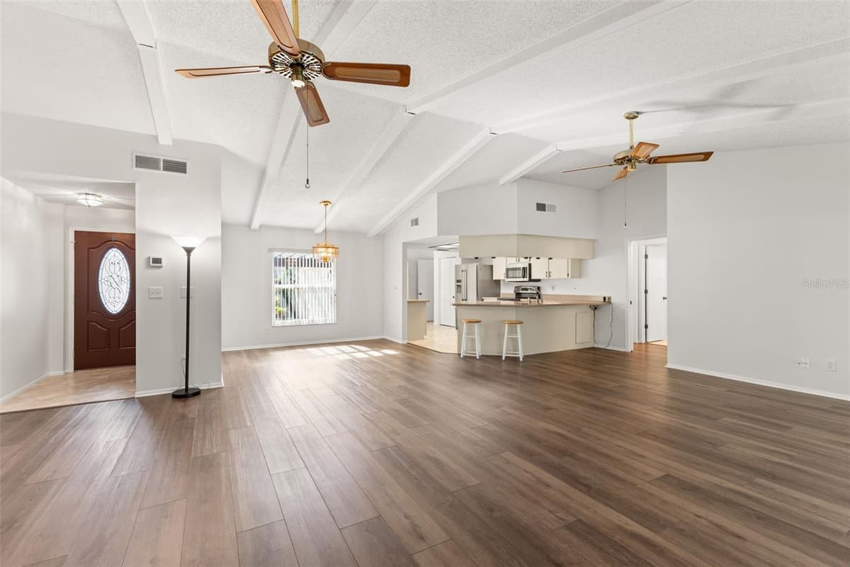 3420 HYDE PARK DRIVE — photo 11 of 38