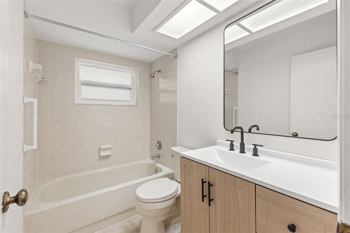 3420 HYDE PARK DRIVE — photo 30 of 38