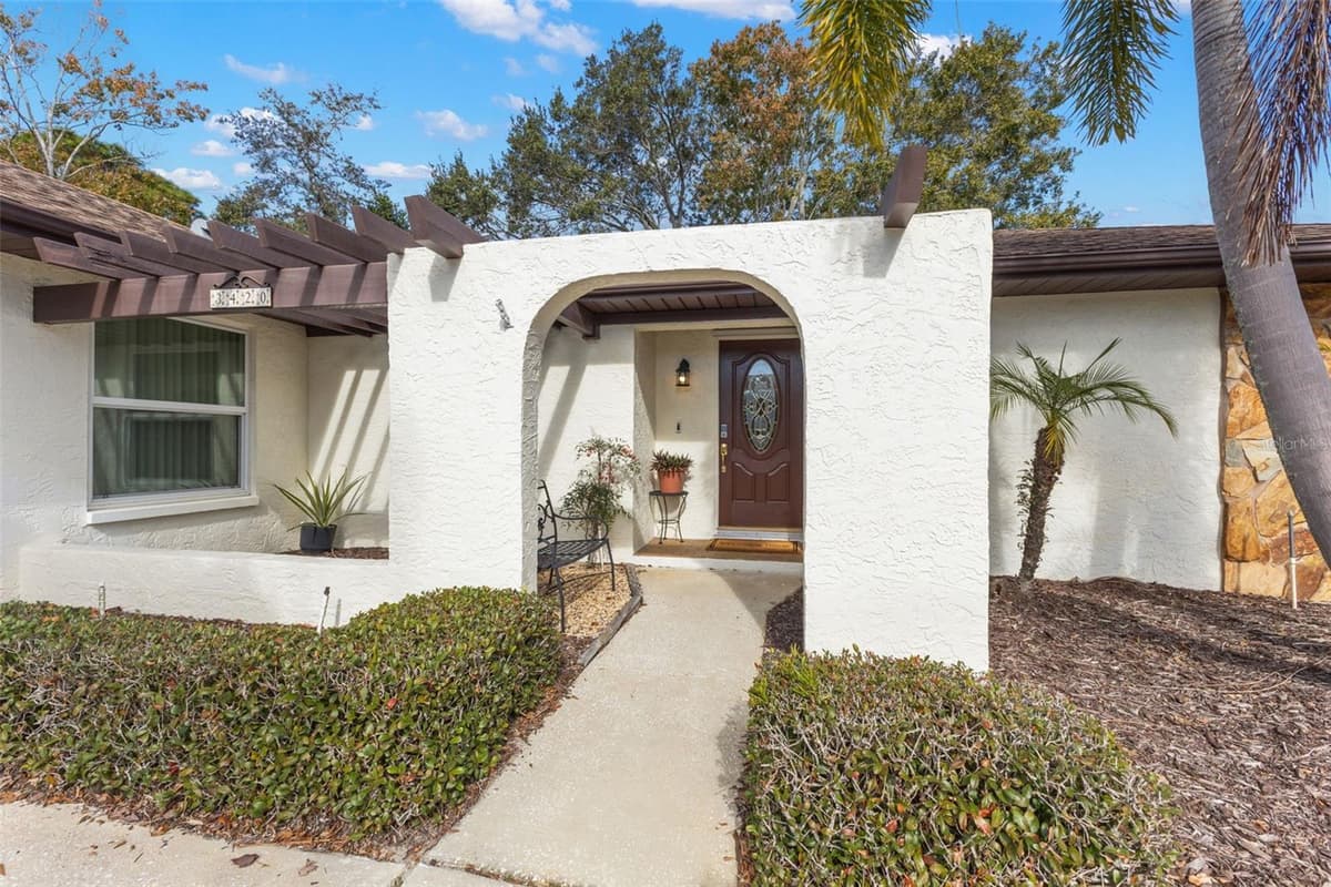 3420 HYDE PARK DRIVE — photo 4 of 38