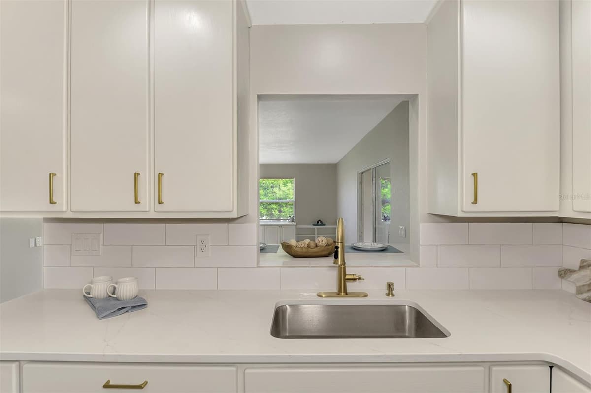 166 CHATHAM STREET — photo 15 of 42