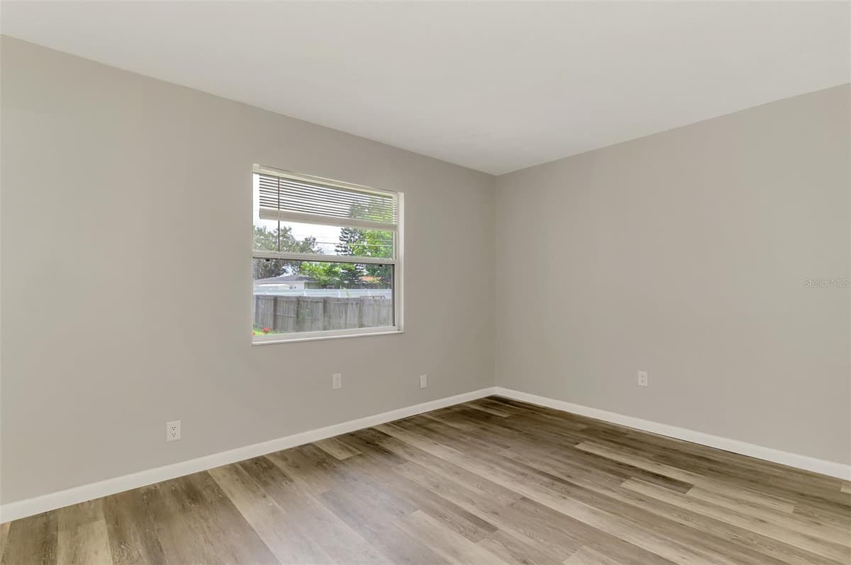 166 CHATHAM STREET — photo 22 of 42
