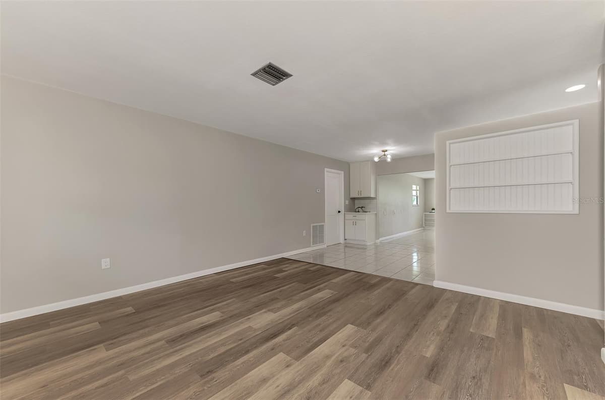 166 CHATHAM STREET — photo 7 of 42