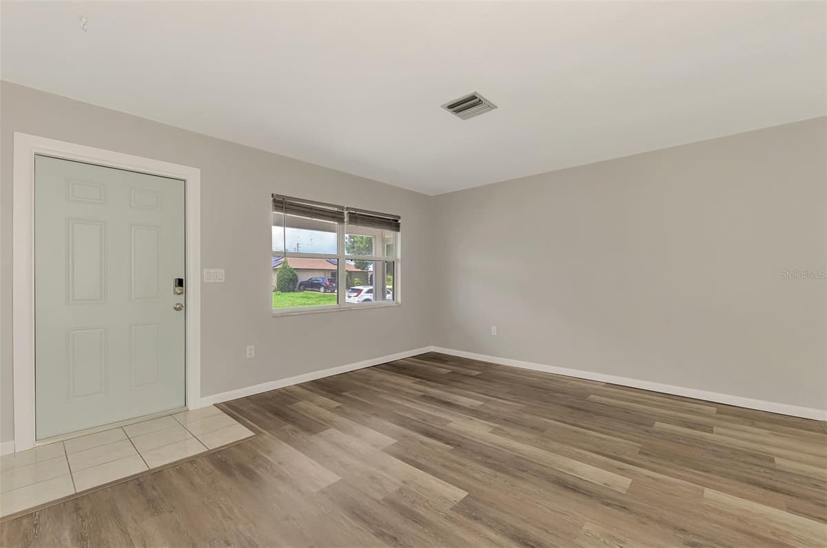 166 CHATHAM STREET — photo 6 of 42