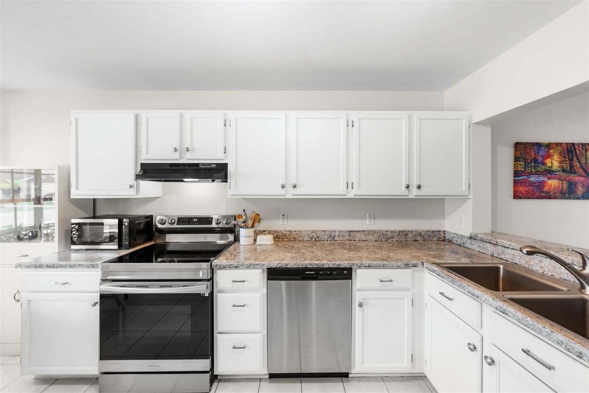 6673 RYAN CHASE COURT — photo 8 of 58