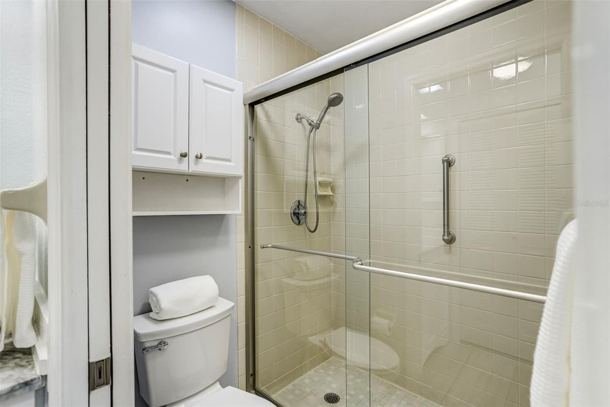 460 PAULA DRIVE — photo 20 of 27