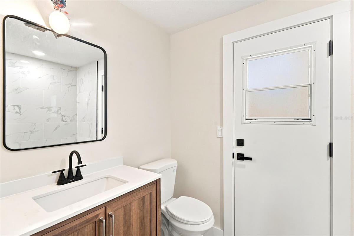 102 ANN RUSTIN DRIVE — photo 26 of 37