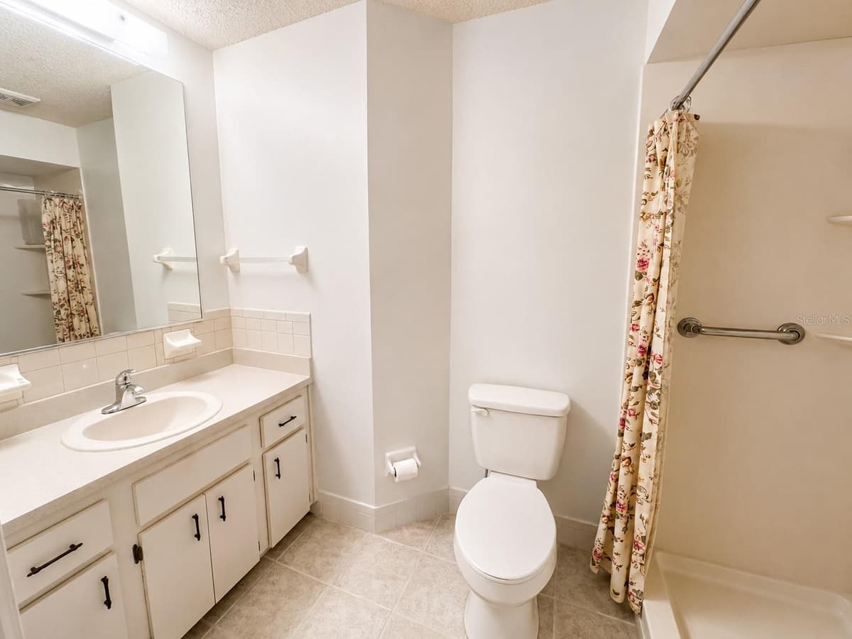 8565 109TH STREET — photo 4 of 15