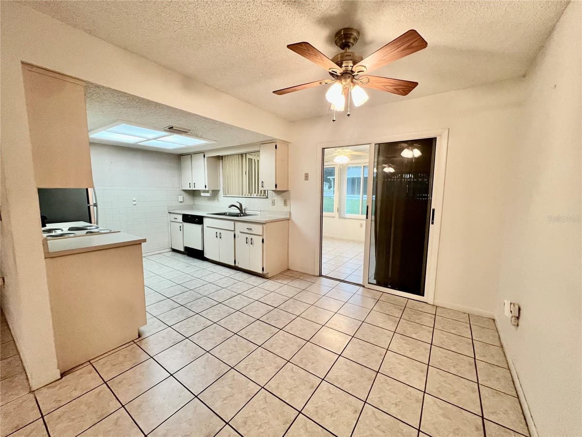8565 109TH STREET — photo 9 of 15