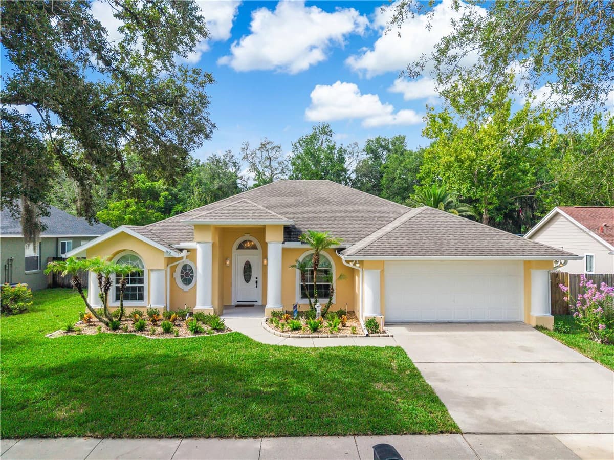 2672 LAKE JACKSON CIRCLE — photo 1 of 36