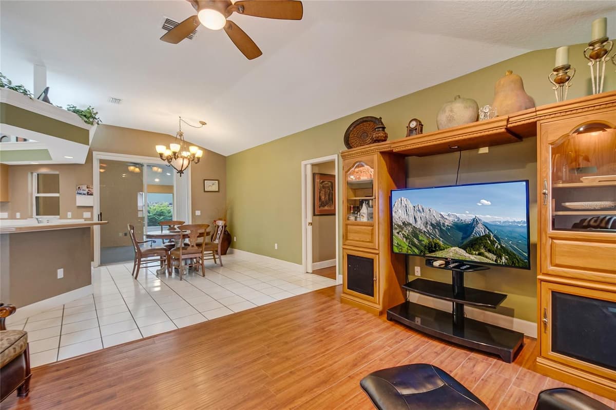 2672 LAKE JACKSON CIRCLE — photo 17 of 36