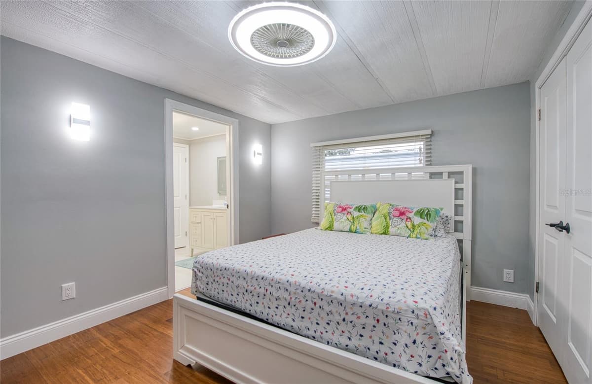 407 DOLPHIN DRIVE — photo 18 of 34