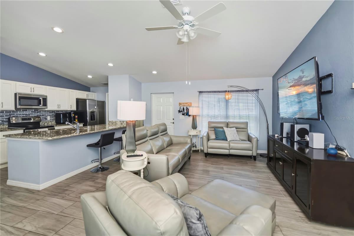 7081 BRAZIL CIRCLE — photo 18 of 67
