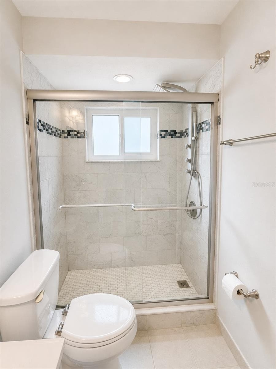 3753 15TH AVENUE — photo 13 of 24