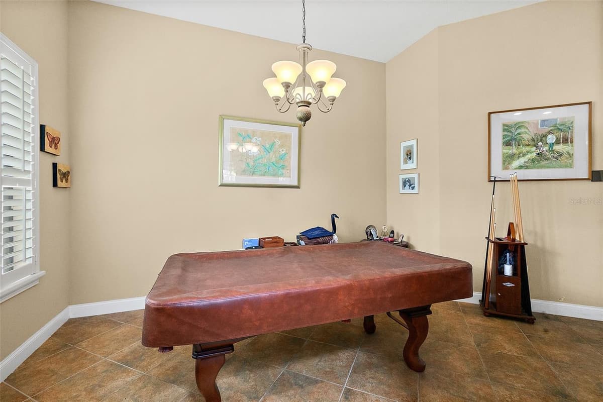 110 HUMMINGBIRD PLACE — photo 18 of 48
