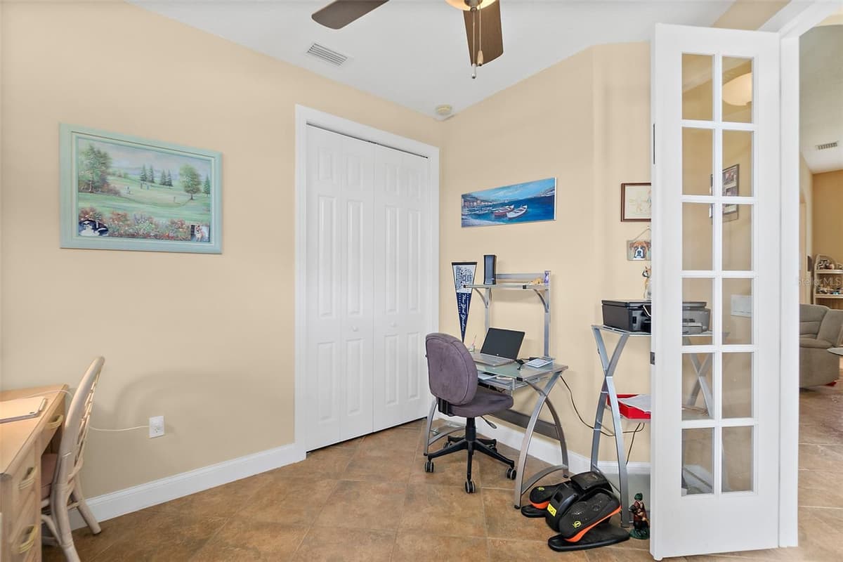 110 HUMMINGBIRD PLACE — photo 8 of 48
