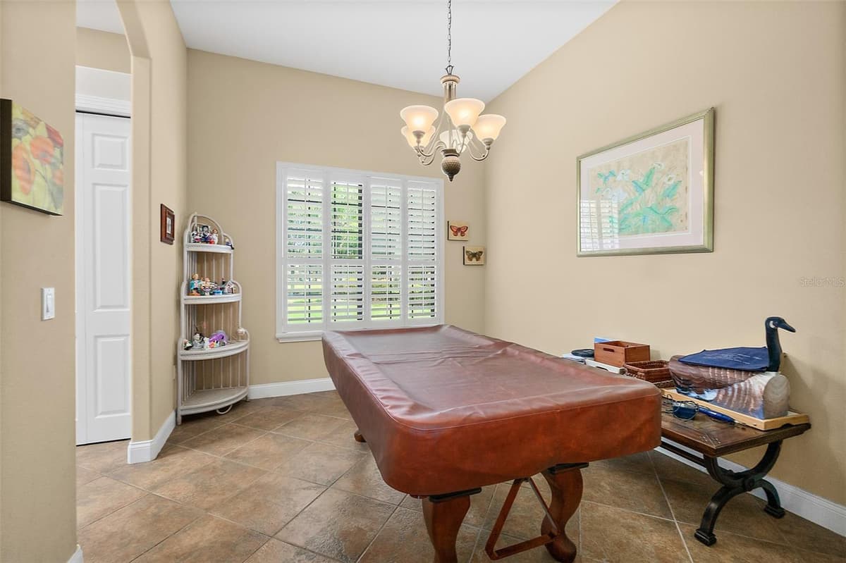 110 HUMMINGBIRD PLACE — photo 17 of 48